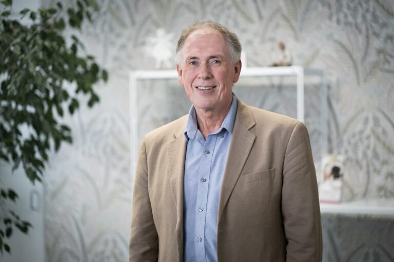 Dr Greg Phillipson, gynaecologist